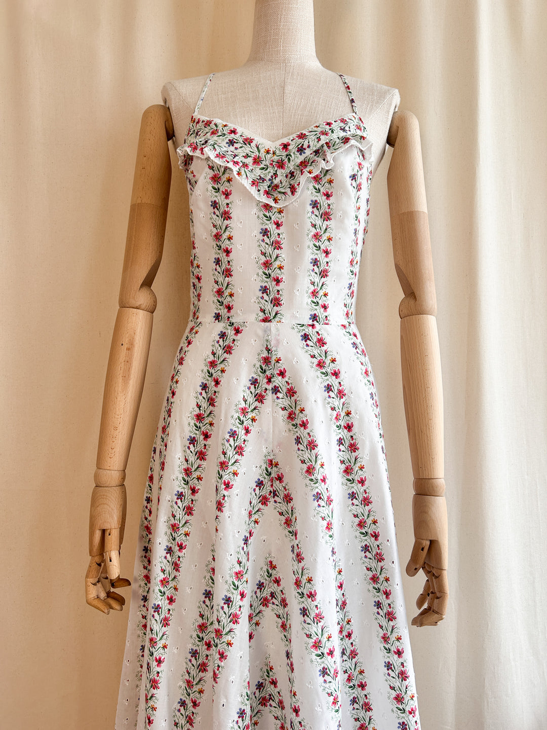 Stunning Rare Floral Broderie Anglaise Crossback 70s Cotton Dream Dress