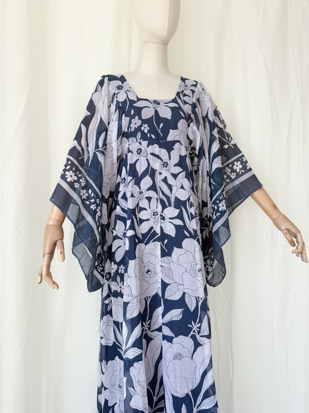 Insanely Beautiful 1970s Angel Sleeve Cotton Maxi Dress