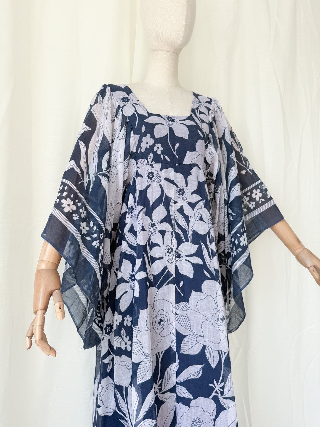 Insanely Beautiful 1970s Angel Sleeve Cotton Maxi Dress