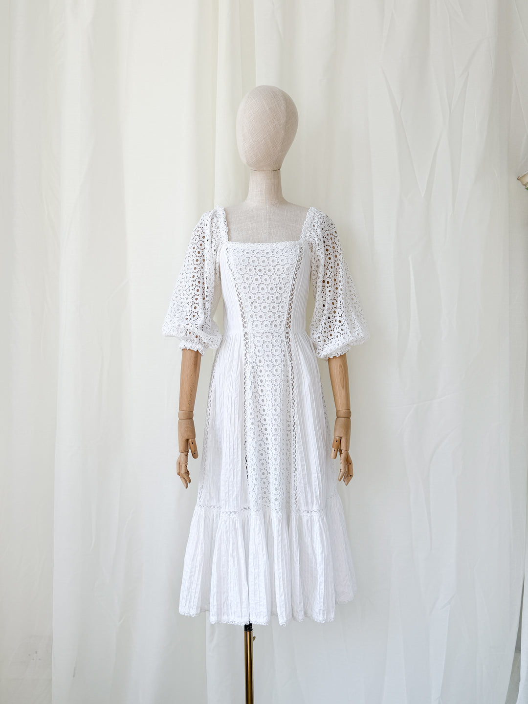 Angelic Rare 1970s Rosa Mexicana Cotton Midi Dress