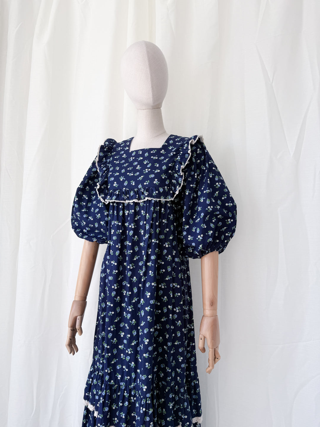 Beyond Beautiful Precious Rare 1970s Monet London Cotton Maxi Dress