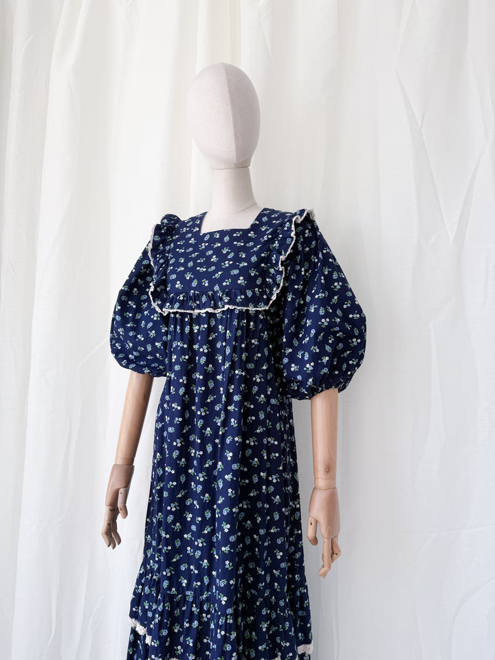 Beyond Beautiful Precious Rare 1970s Monet London Cotton Maxi Dress