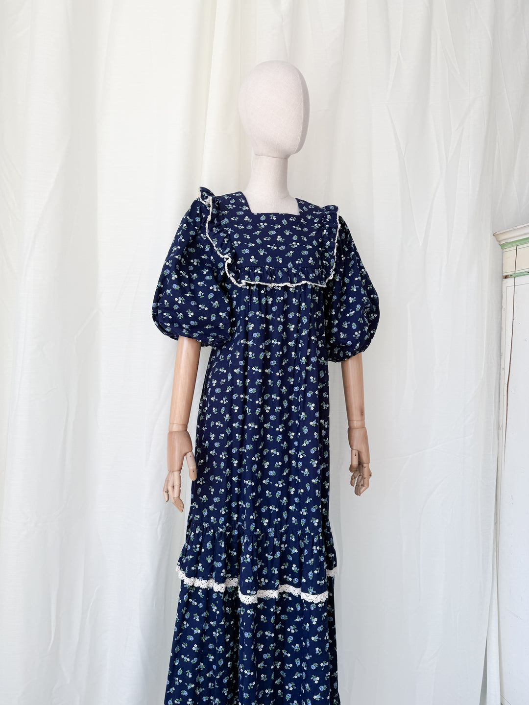 Beyond Beautiful Precious Rare 1970s Monet London Cotton Maxi Dress
