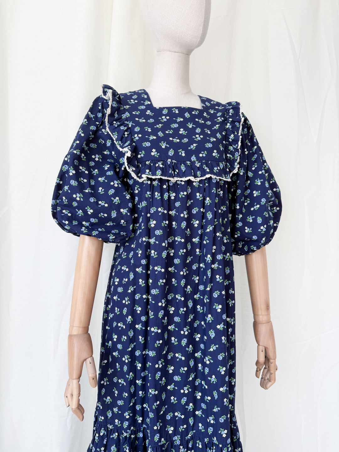 Beyond Beautiful Precious Rare 1970s Monet London Cotton Maxi Dress