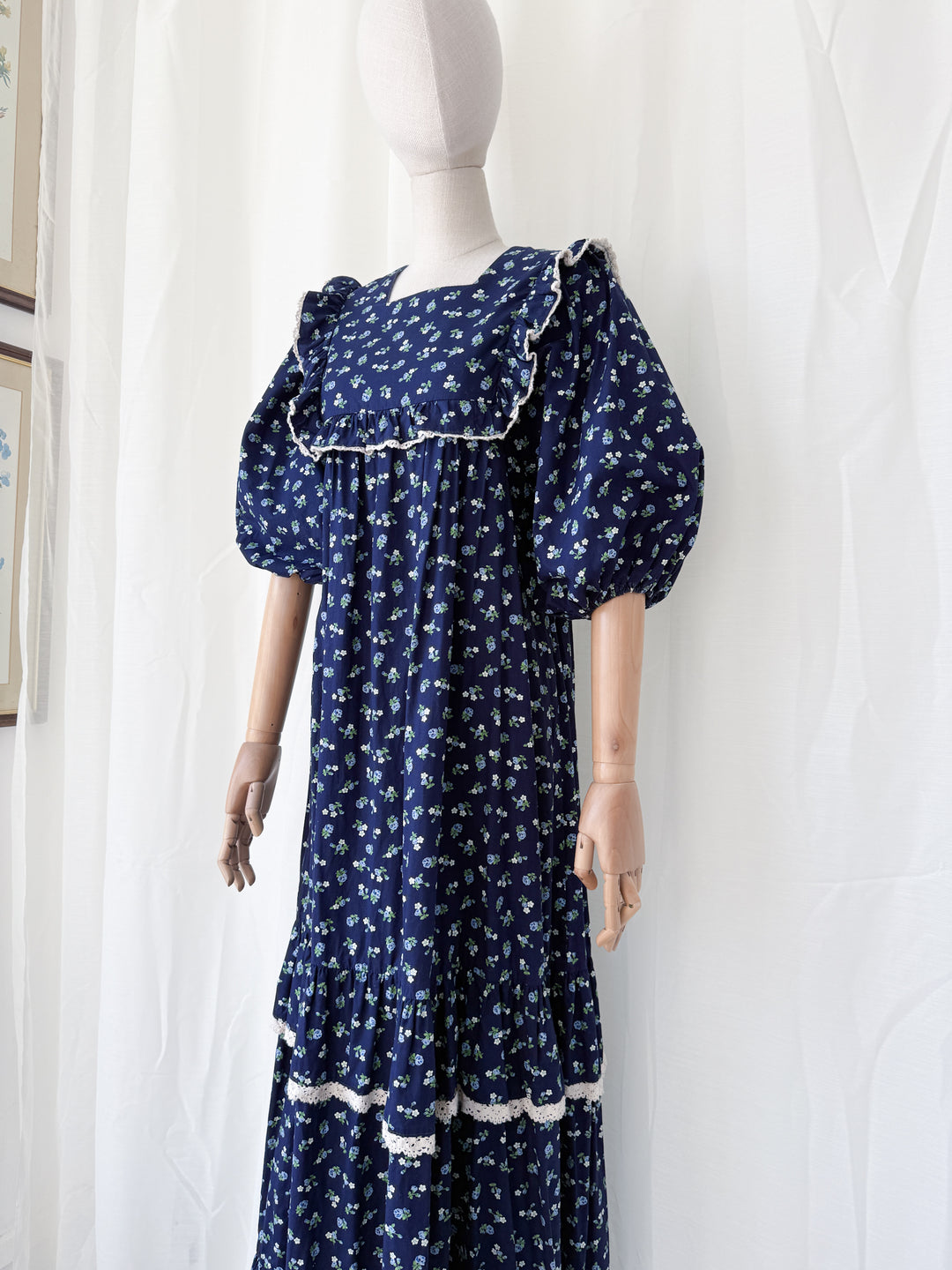 Beyond Beautiful Precious Rare 1970s Monet London Cotton Maxi Dress