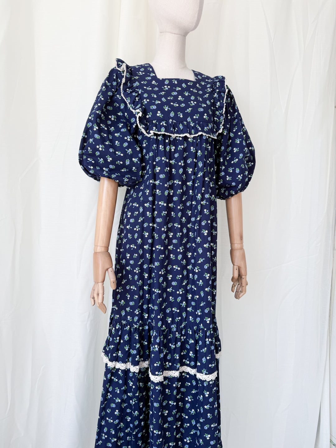 Beyond Beautiful Precious Rare 1970s Monet London Cotton Maxi Dress