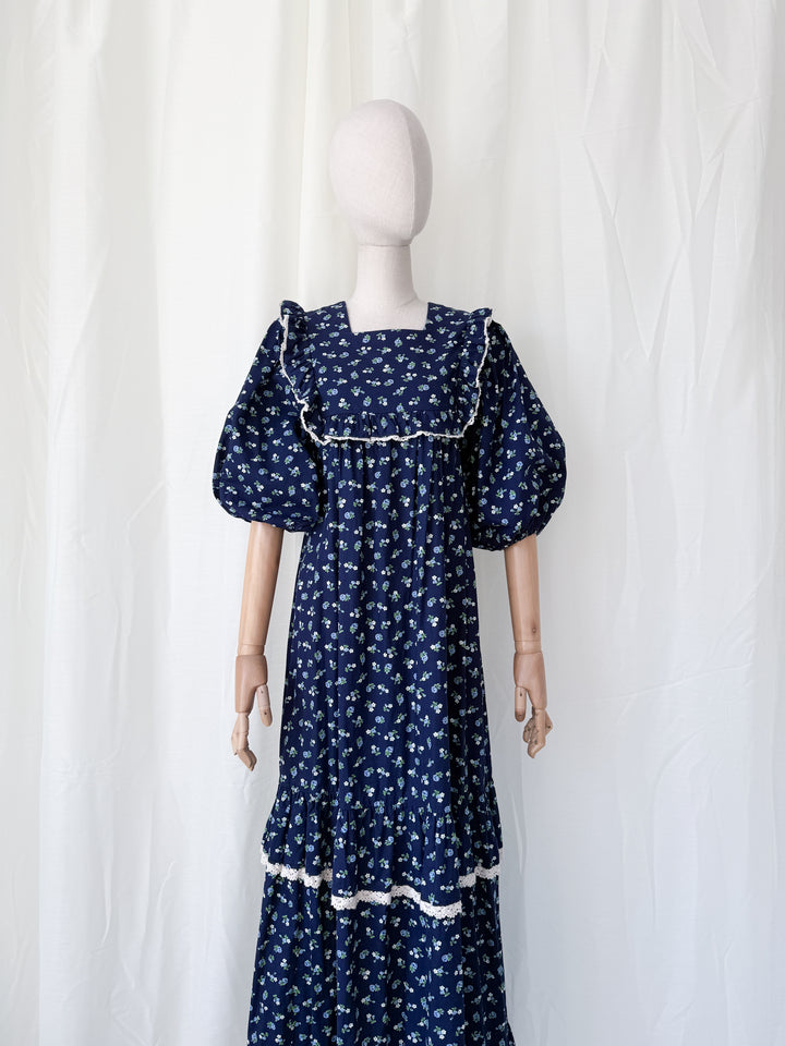 Beyond Beautiful Precious Rare 1970s Monet London Cotton Maxi Dress