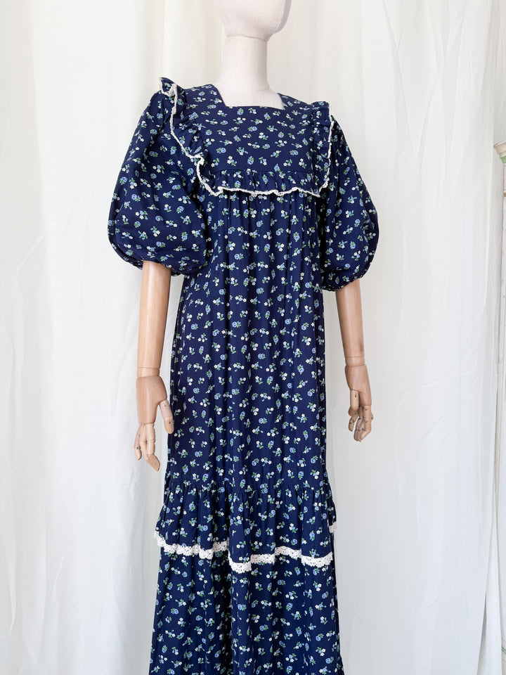 Beyond Beautiful Precious Rare 1970s Monet London Cotton Maxi Dress