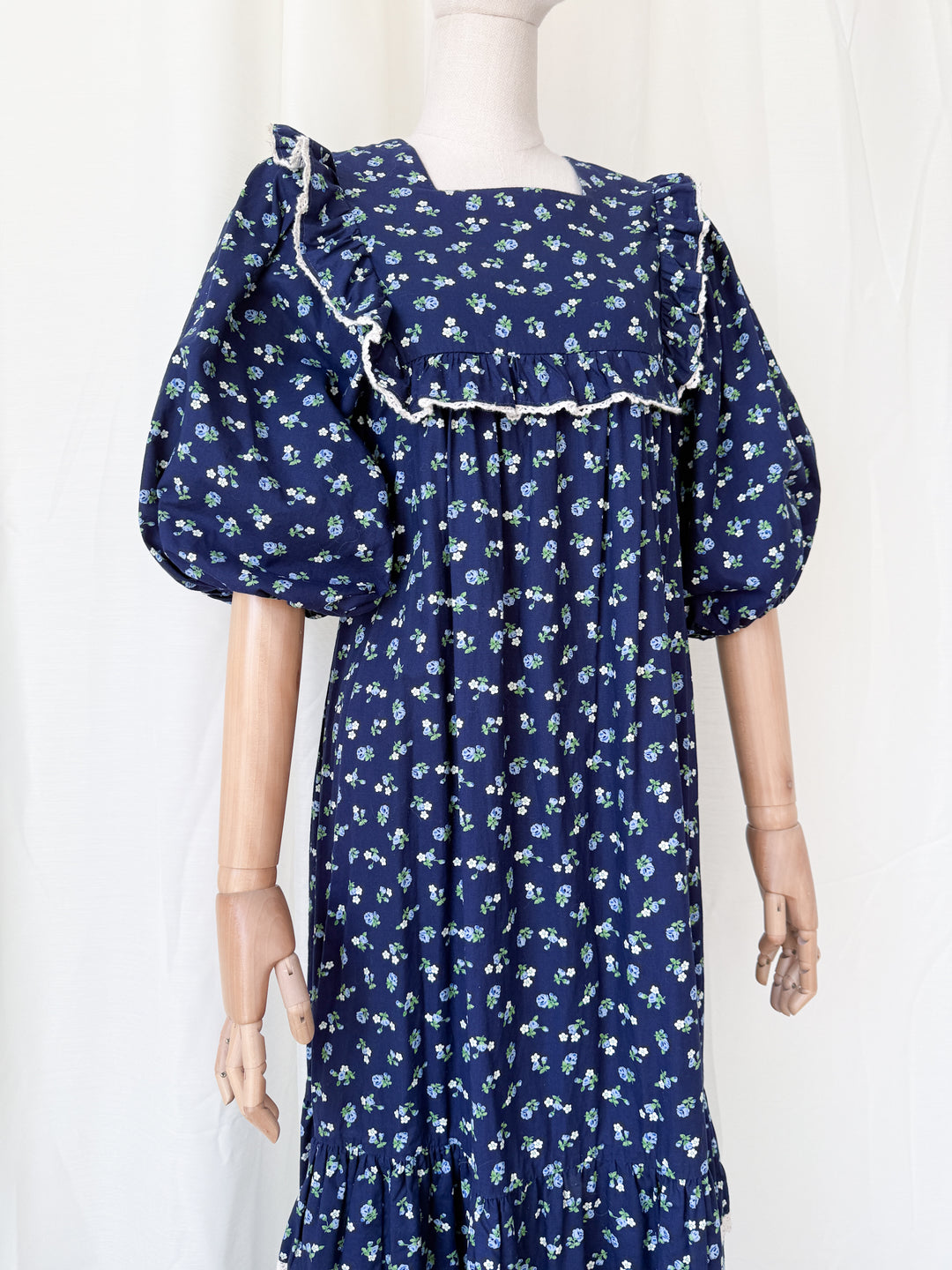 Beyond Beautiful Precious Rare 1970s Monet London Cotton Maxi Dress