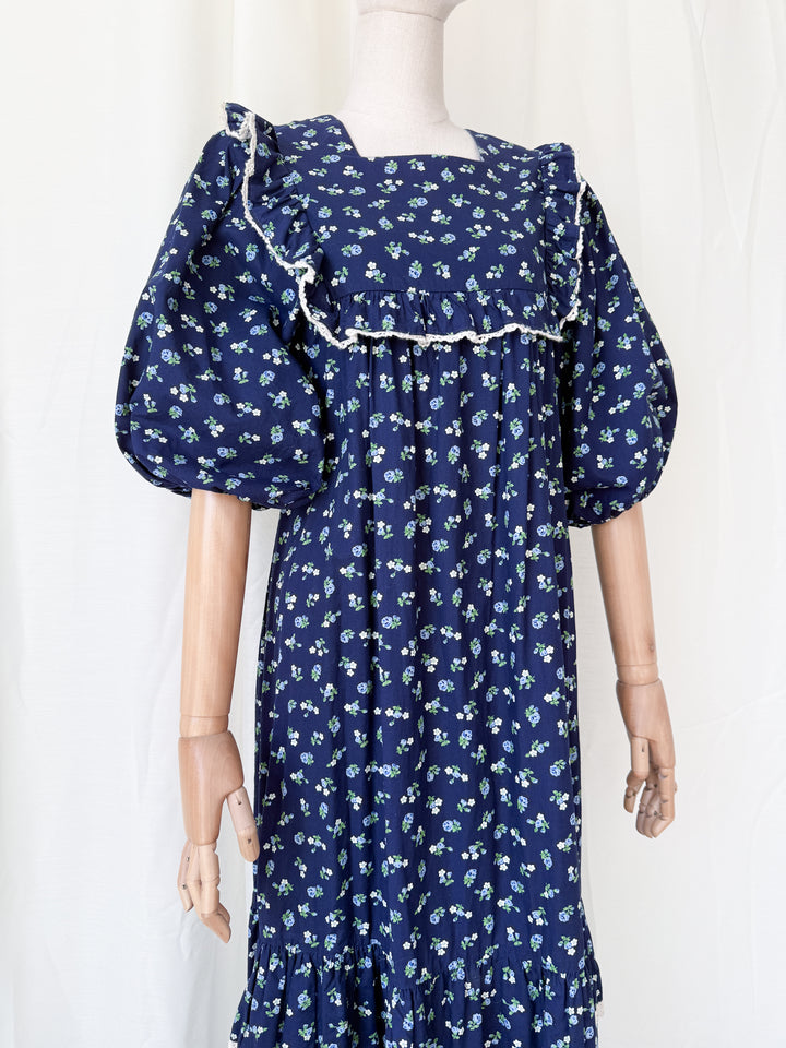 Beyond Beautiful Precious Rare 1970s Monet London Cotton Maxi Dress