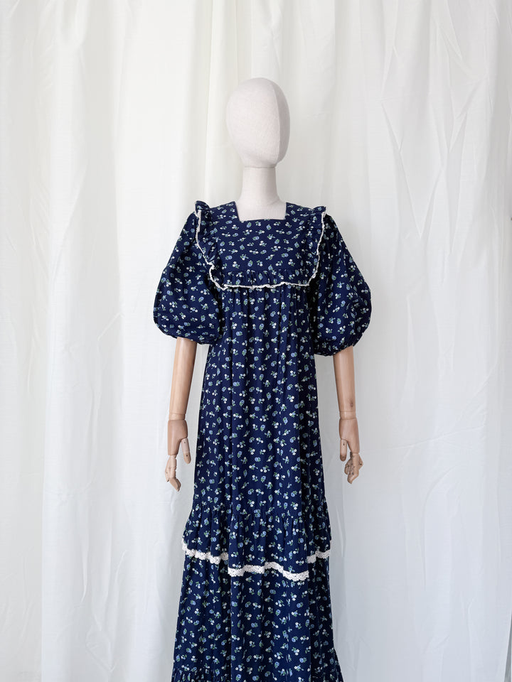 Beyond Beautiful Precious Rare 1970s Monet London Cotton Maxi Dress