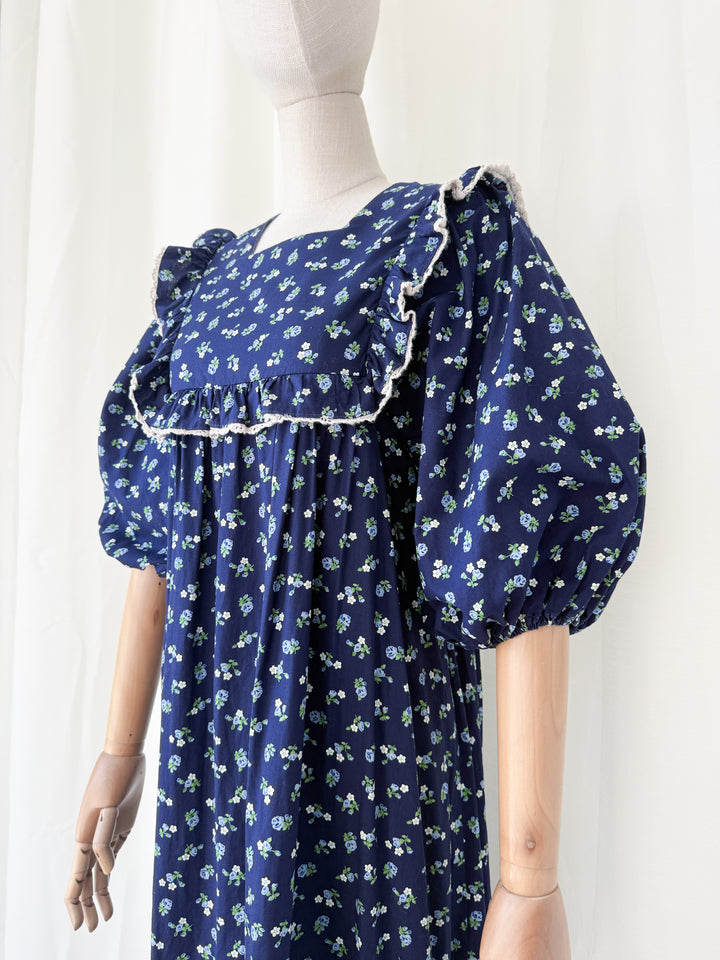 Beyond Beautiful Precious Rare 1970s Monet London Cotton Maxi Dress
