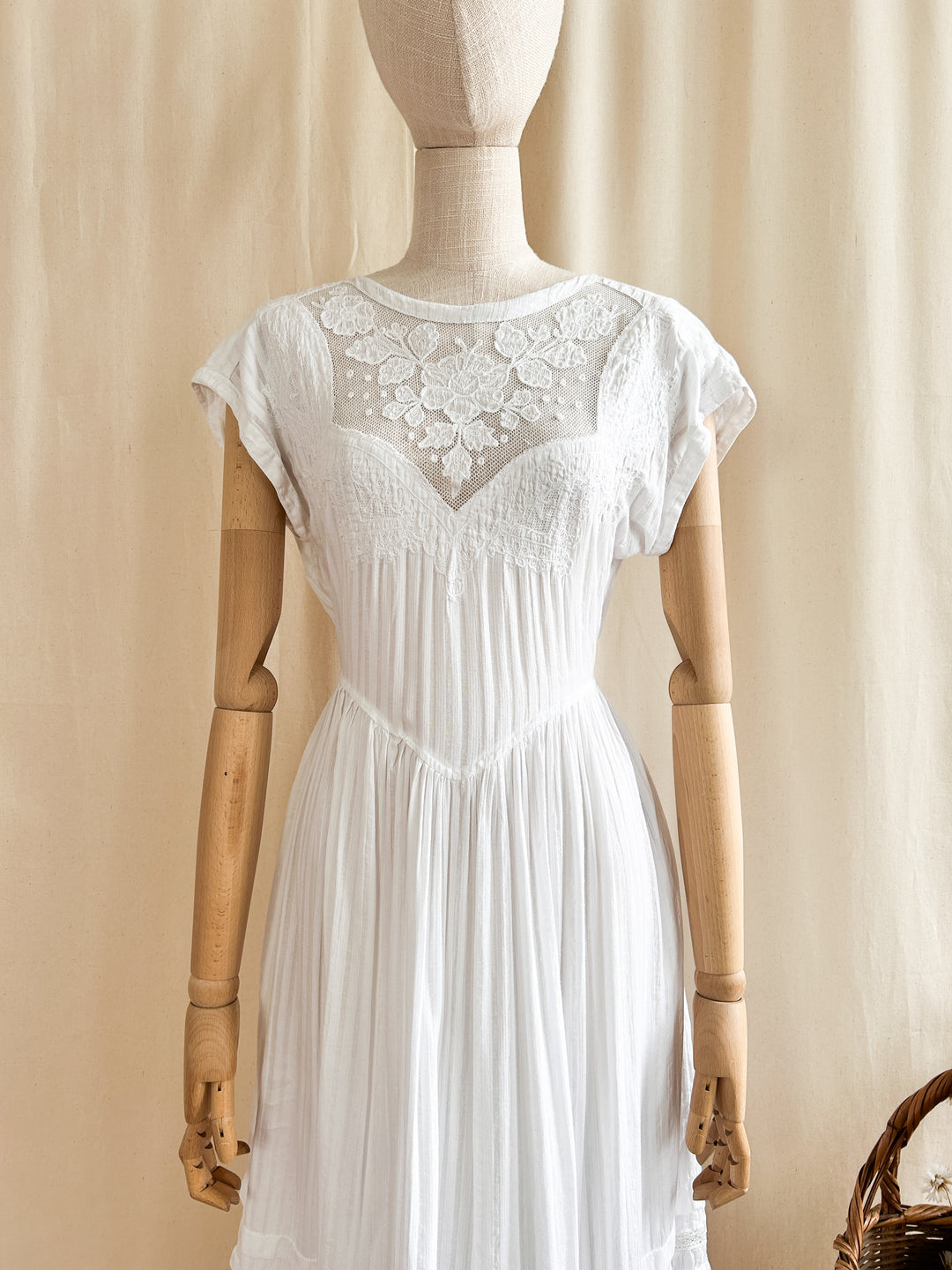 Romantic 80s Cotton and Lace Rene Derhy Midi Dress