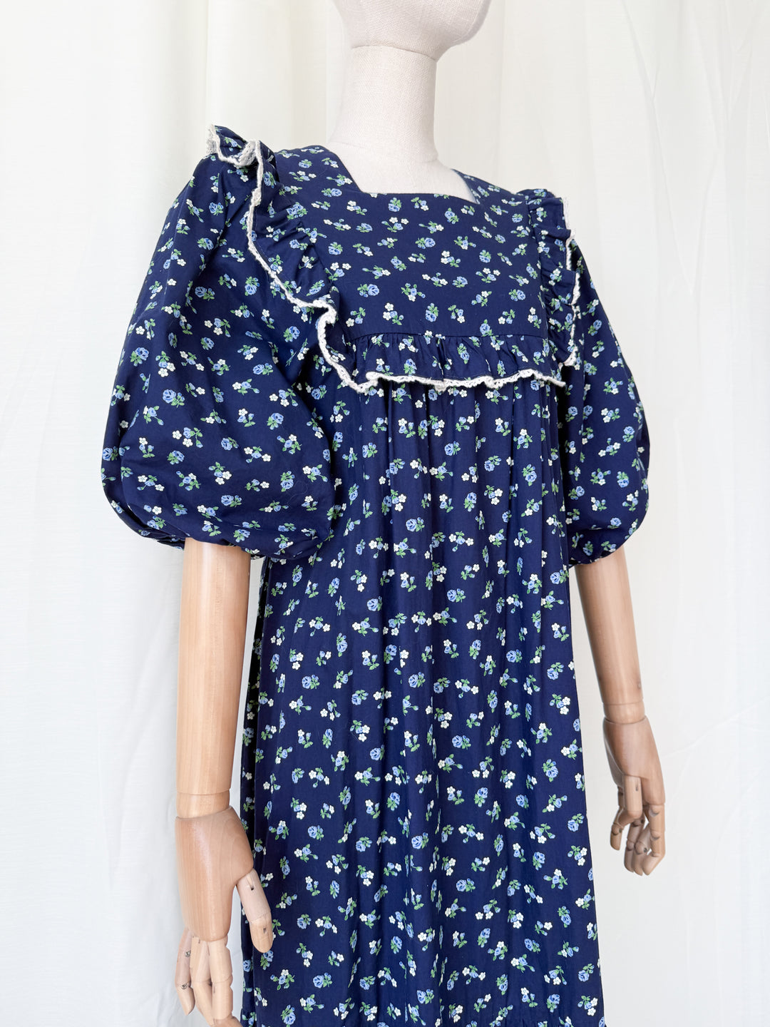 Beyond Beautiful Precious Rare 1970s Monet London Cotton Maxi Dress