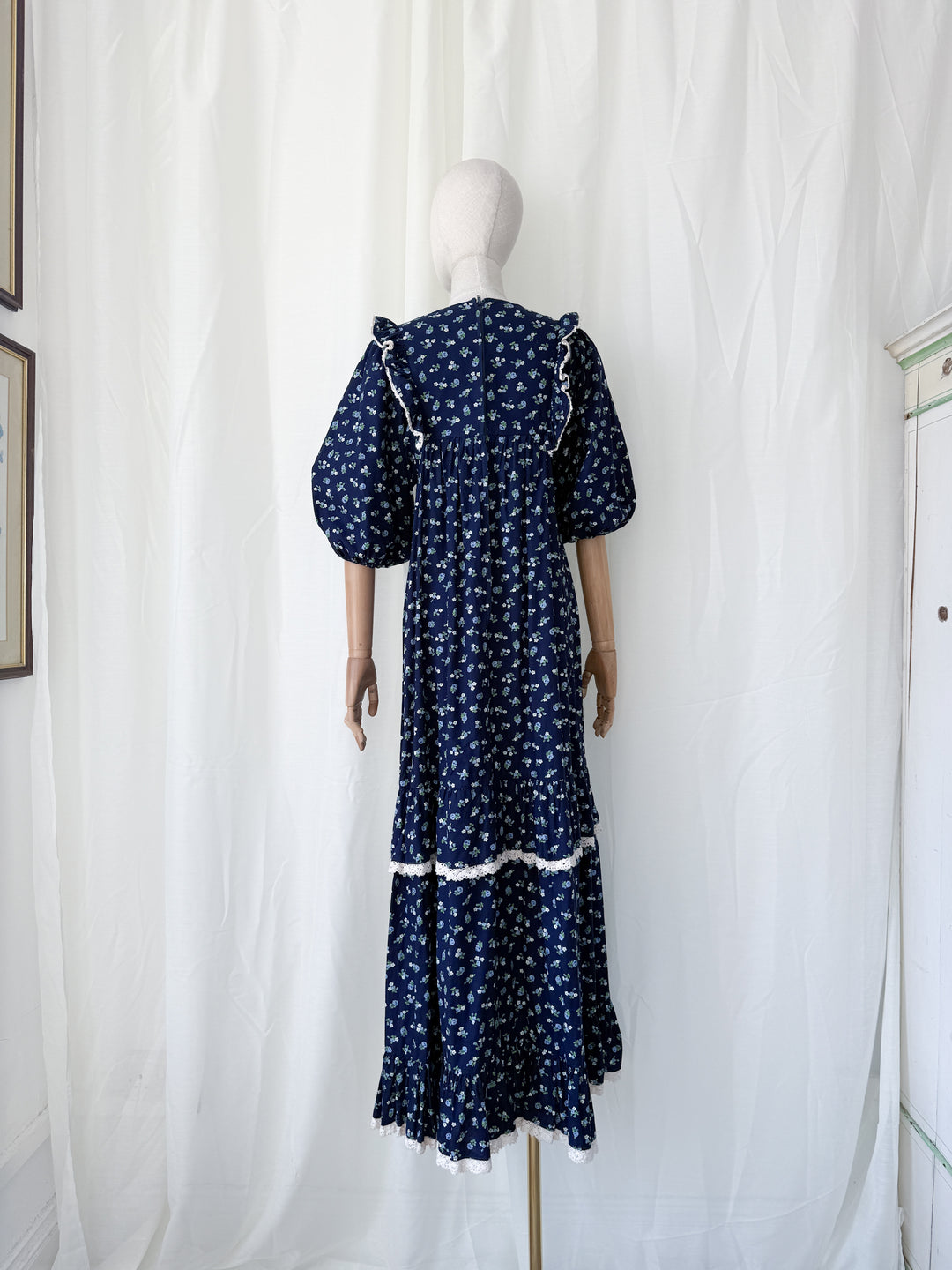 Beyond Beautiful Precious Rare 1970s Monet London Cotton Maxi Dress
