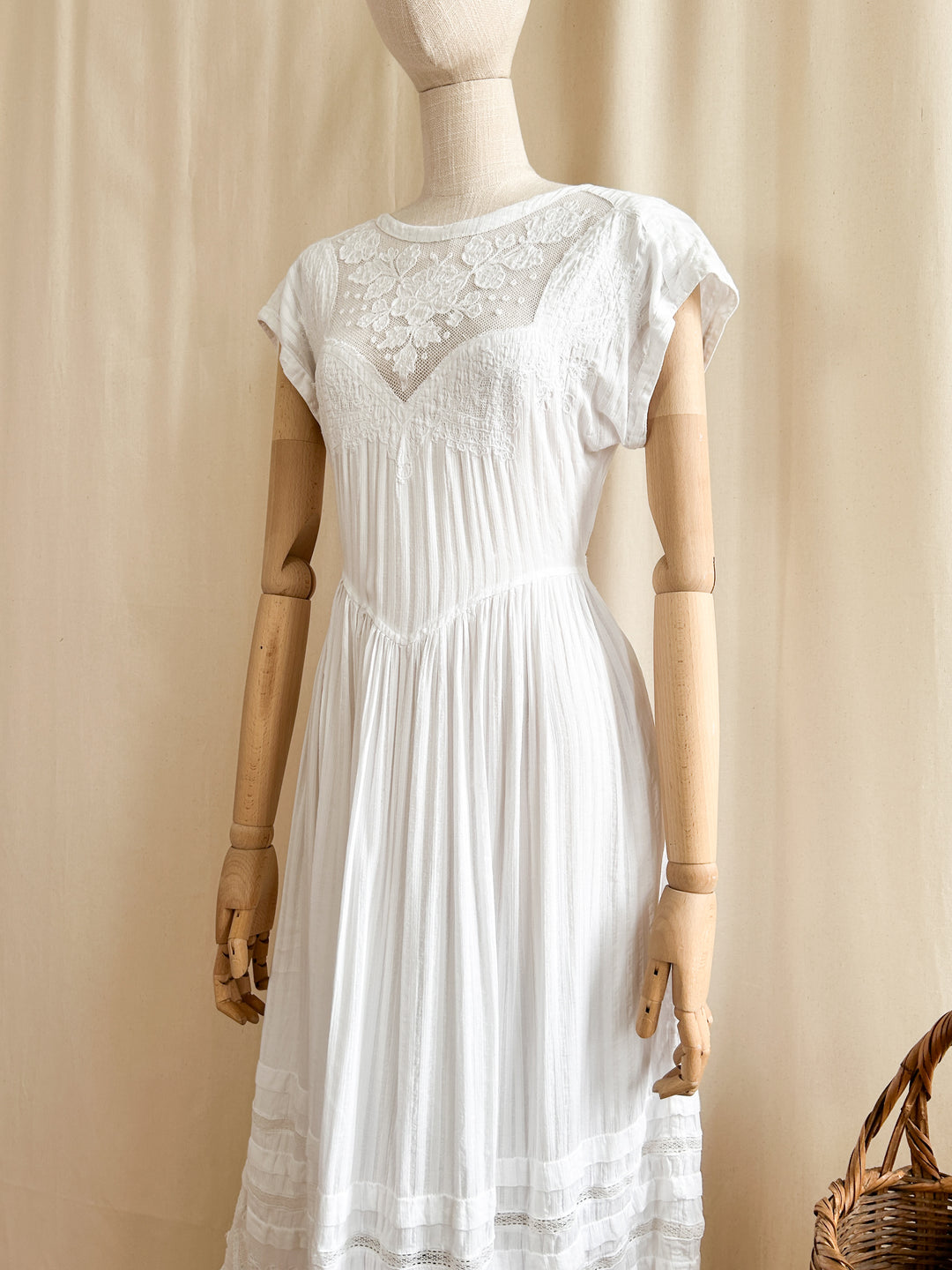 Romantic 80s Cotton and Lace Rene Derhy Midi Dress