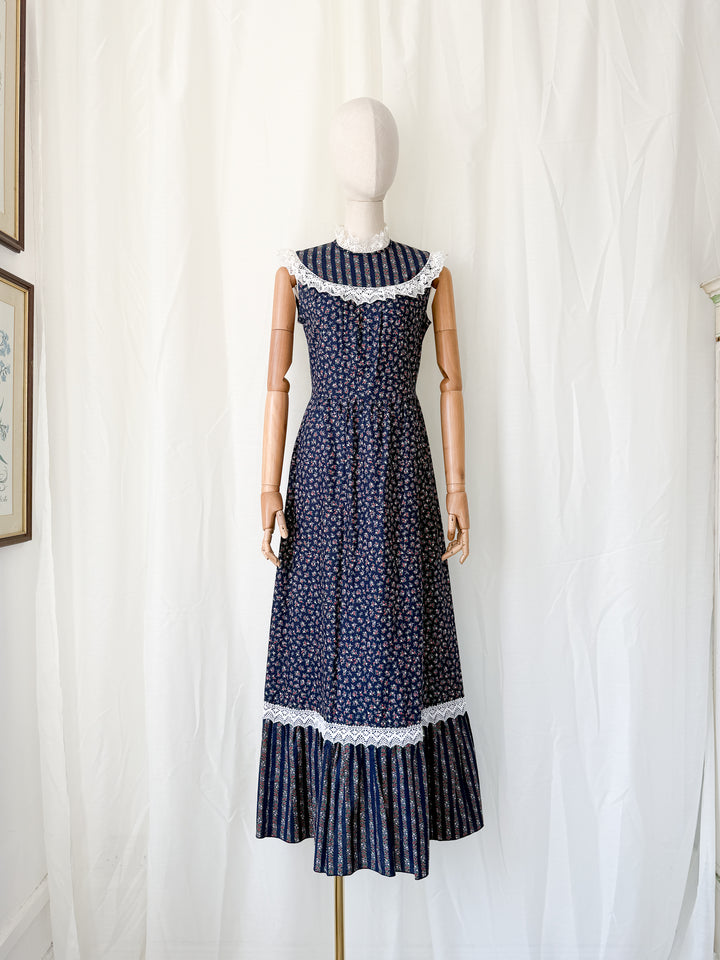 Beaut 1970s Lace Trimmed Floral Cotton Maxi Dress