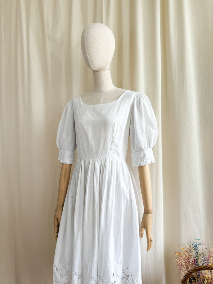 Sweet 70s White Cotton Midi Dress