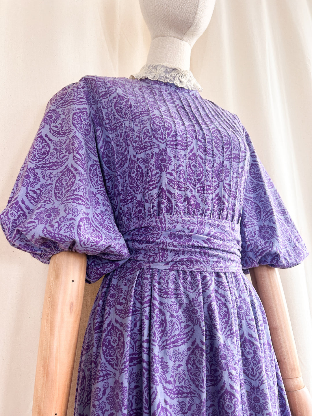 Foxglove ~ Stunning Holy Grail Rare Laura Ashley Puff sleeve Romantic prairie dress