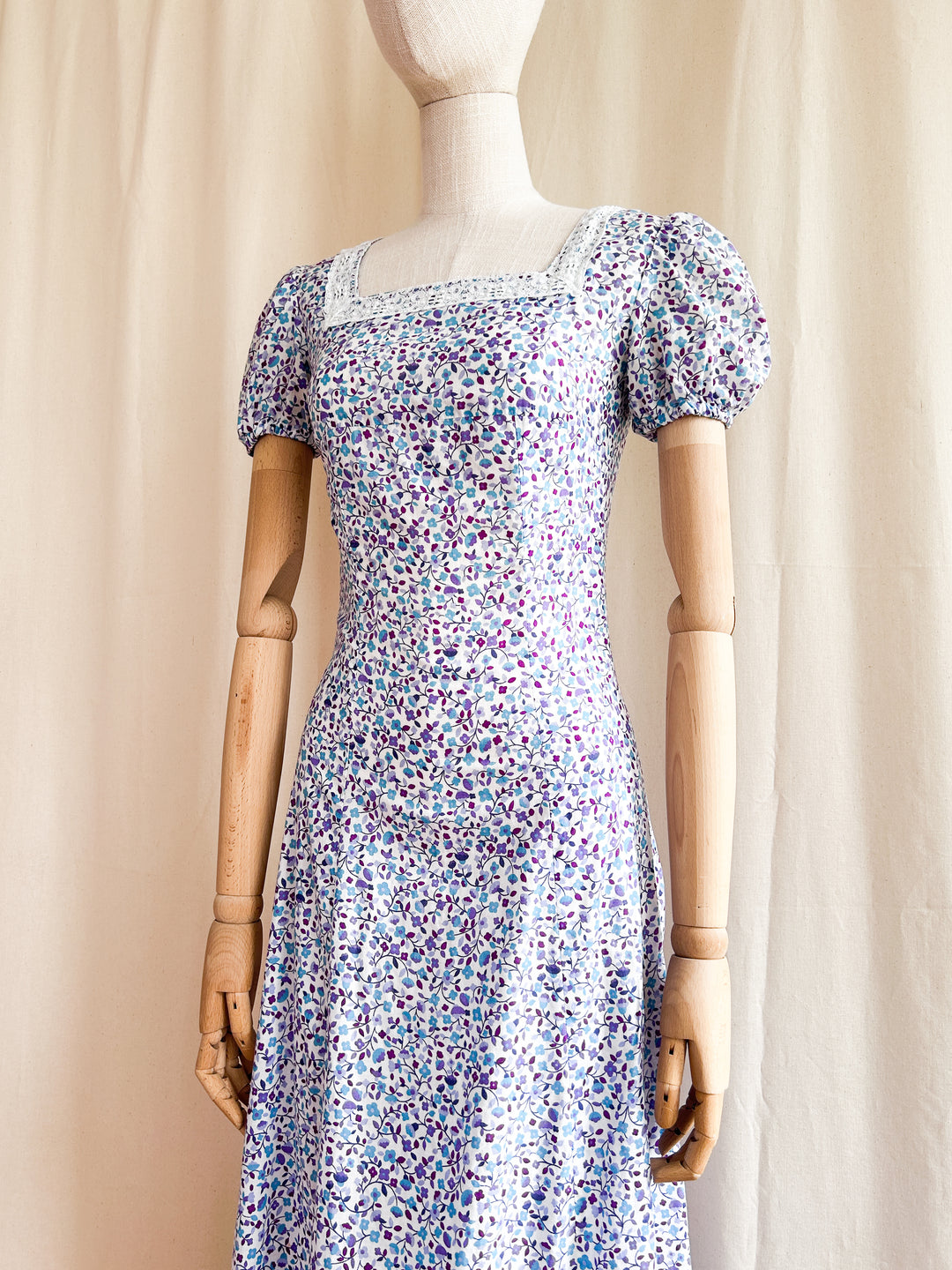 Marie ~ Super cute 1970s St Michaels Floral Cotton Prairie Dress