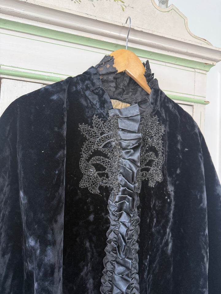 HOLY GRAIL ANTIQUE VICTORIAN VELVET MOURNING CAPE