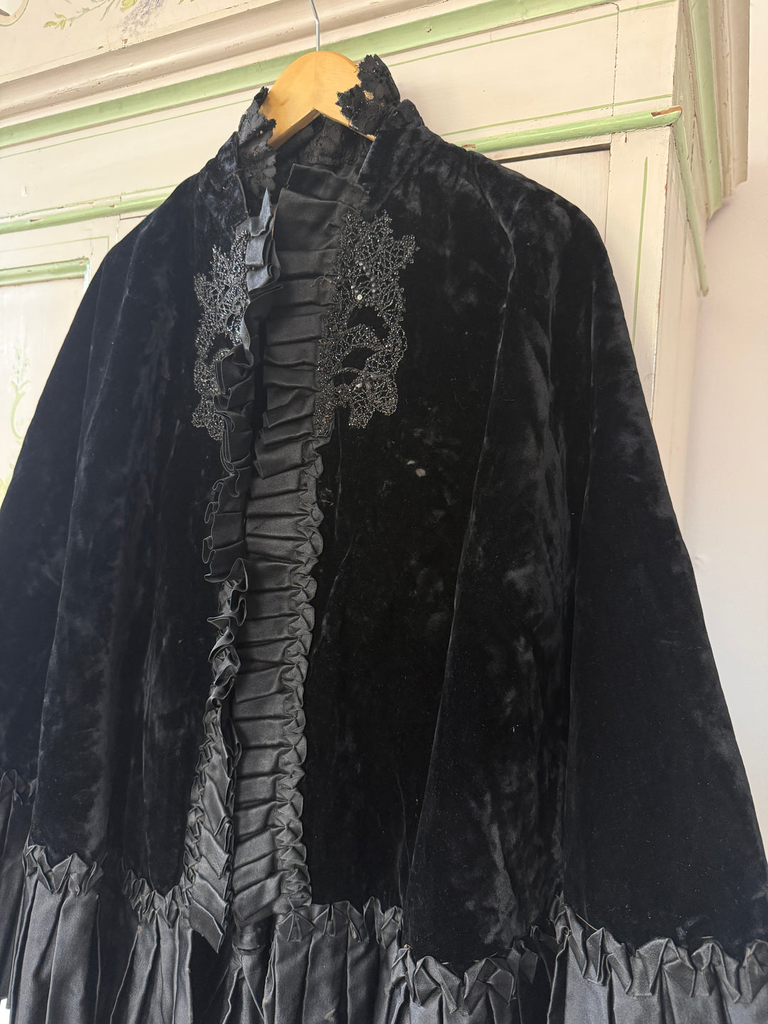 HOLY GRAIL ANTIQUE VICTORIAN VELVET MOURNING CAPE
