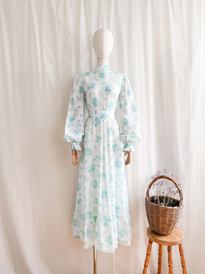 Stunning 70s Fine Cotton Floral Maxi Dress