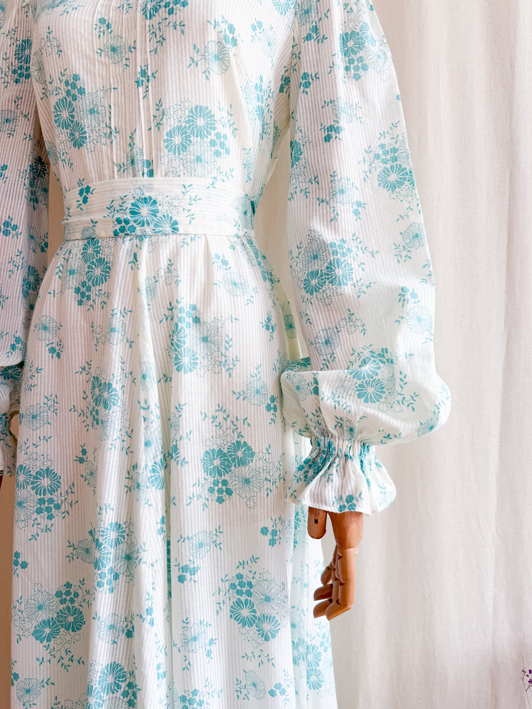 Stunning 70s Fine Cotton Floral Maxi Dress