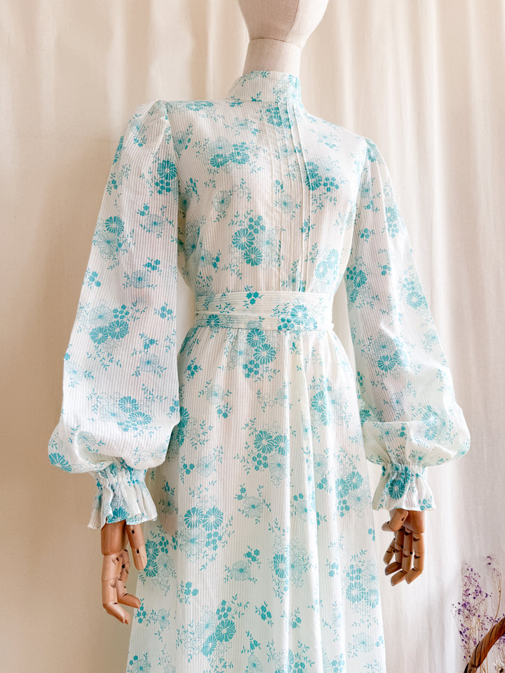 Stunning 70s Fine Cotton Floral Maxi Dress