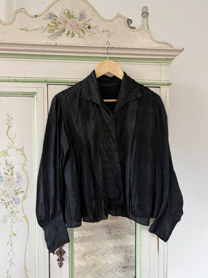 INCREDIBLE EDWARDIAN SILK EMBROIDERED BLOUSE