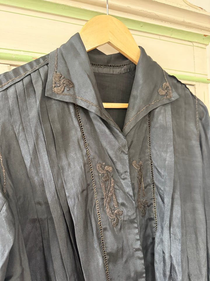 INCREDIBLE EDWARDIAN SILK EMBROIDERED BLOUSE