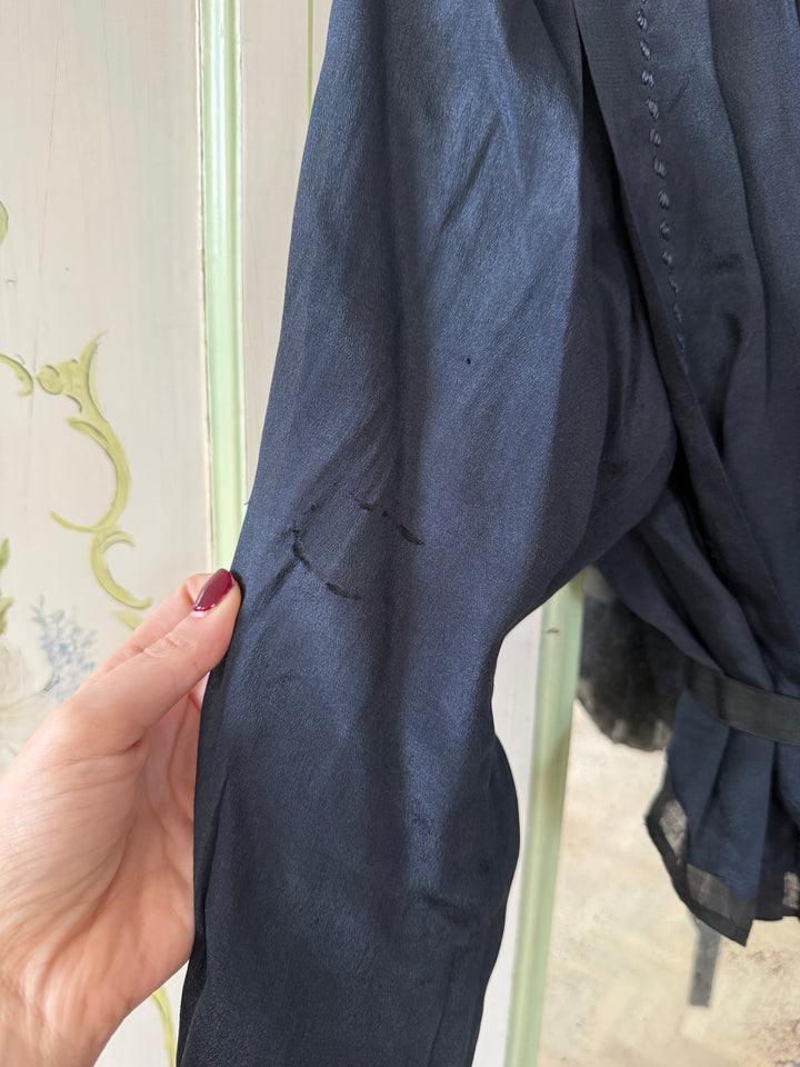 PRECIOUS LATE VICTORIAN SILK BLOUSE