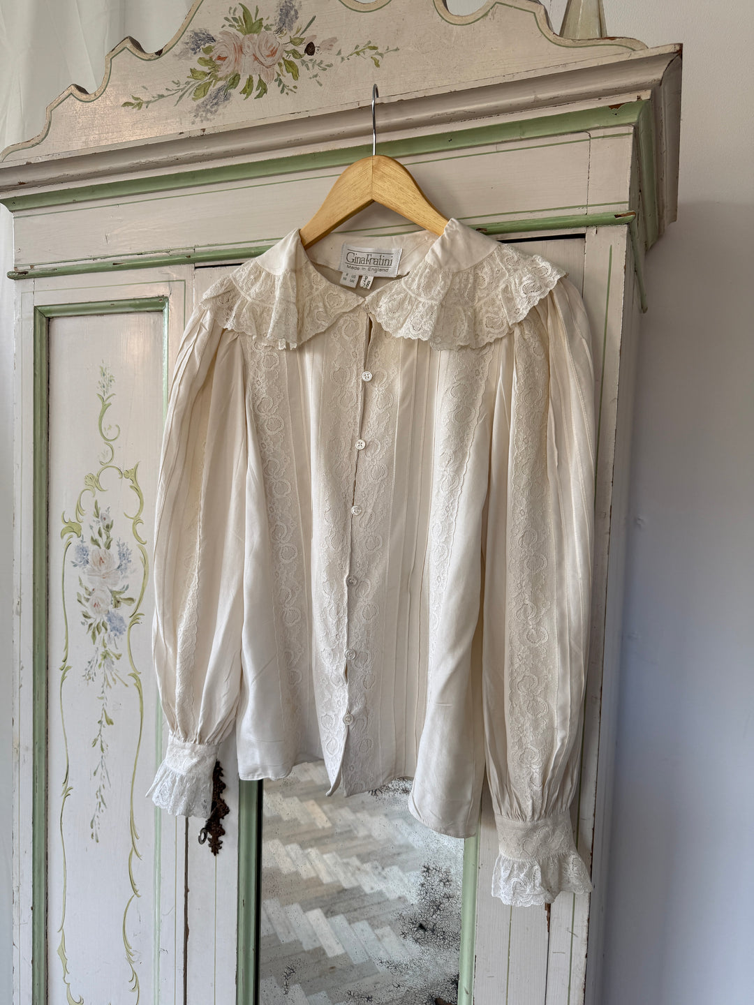 PRECIOUS RARE GINA FRATINI 1970S SILK BLOUSE