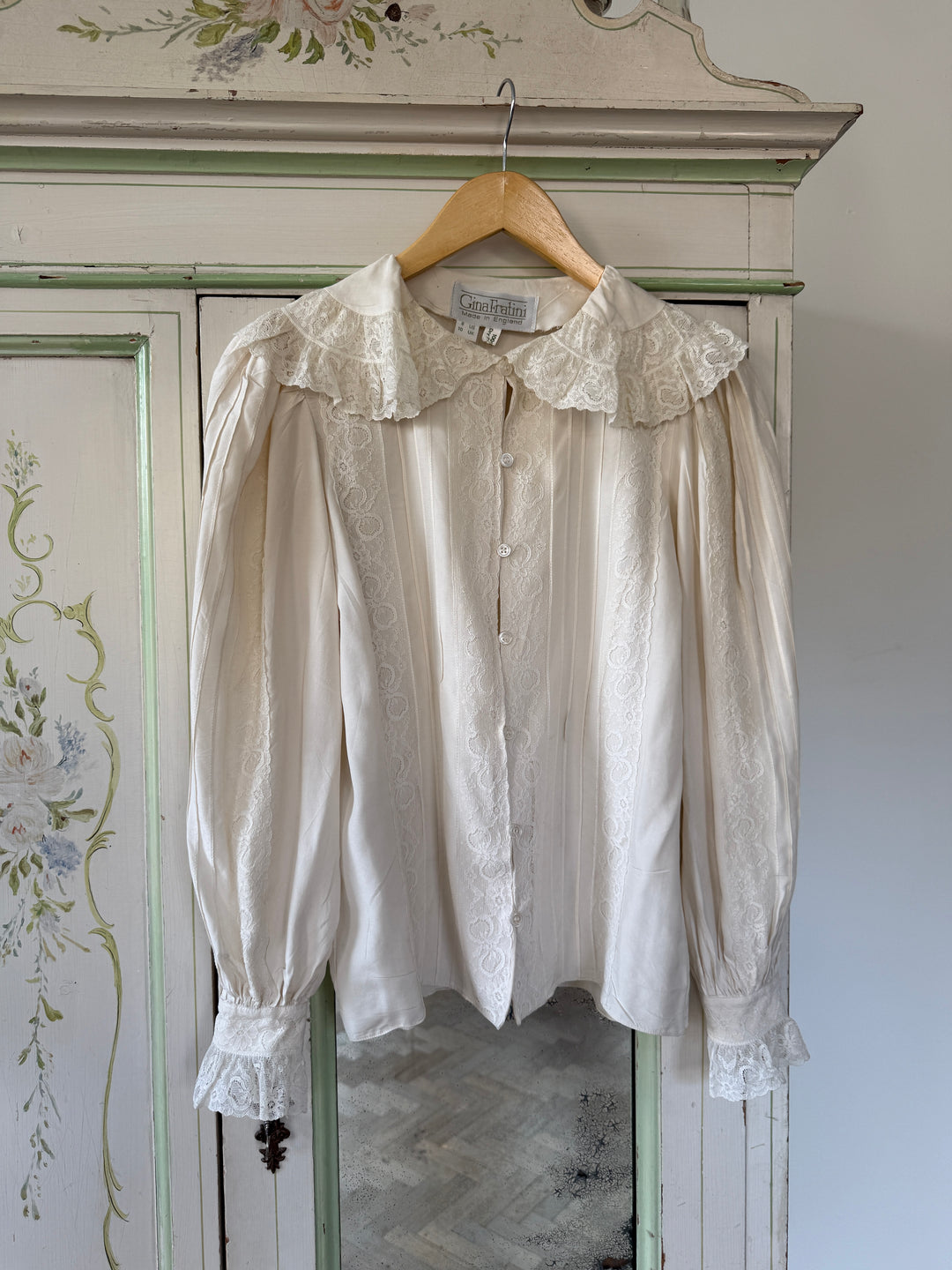 PRECIOUS RARE GINA FRATINI 1970S SILK BLOUSE