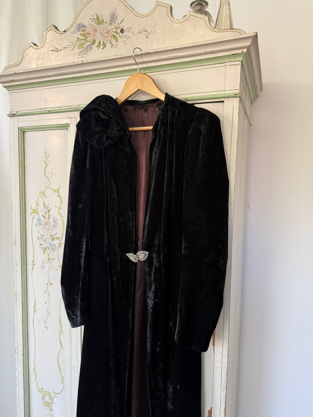 INCREDIBLE RARE 1930S SILK VELVET OPERA COAT
