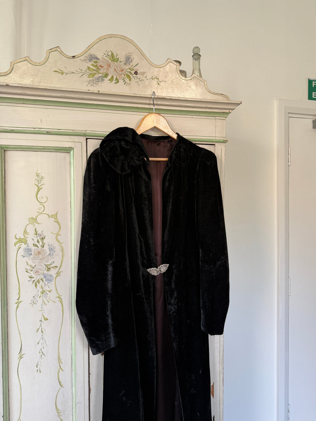 INCREDIBLE RARE 1930S SILK VELVET OPERA COAT