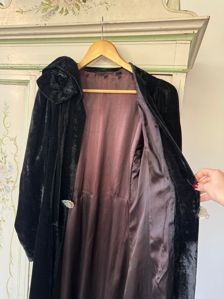 INCREDIBLE RARE 1930S SILK VELVET OPERA COAT