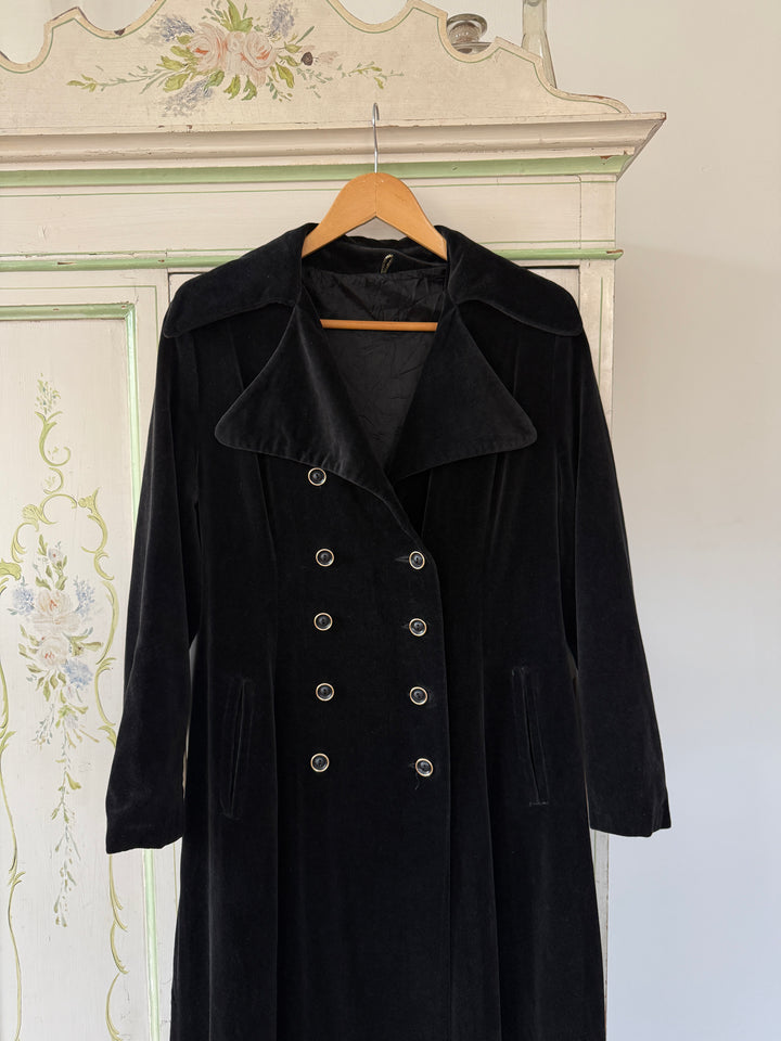 DIVINE RARE 1970S DOUBLE BREASTED GOTHIC VELVET MAXI COAT
