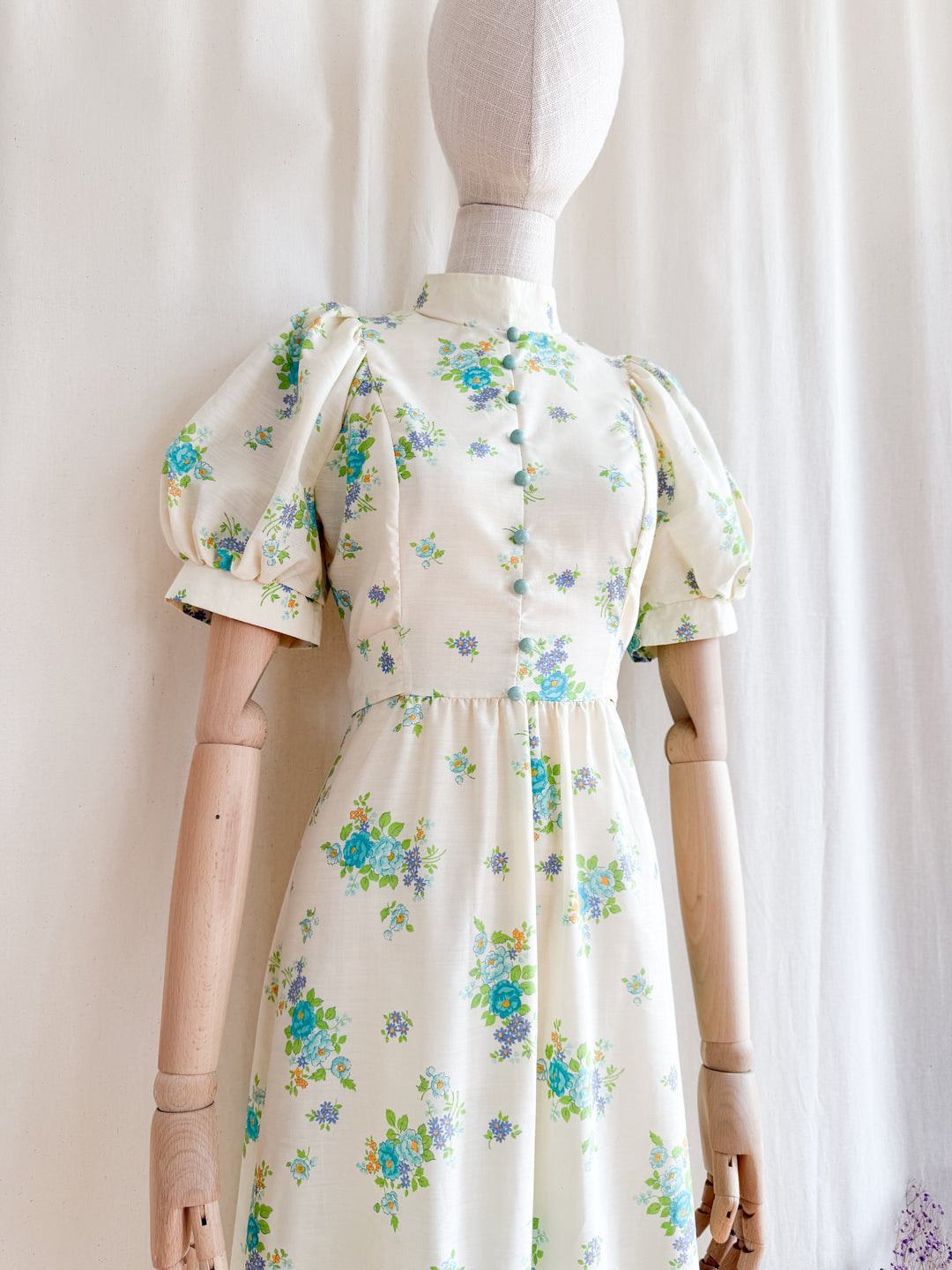Gorgeous 70s Fine Cotton Puff Sleeve Floral Maxi Dress