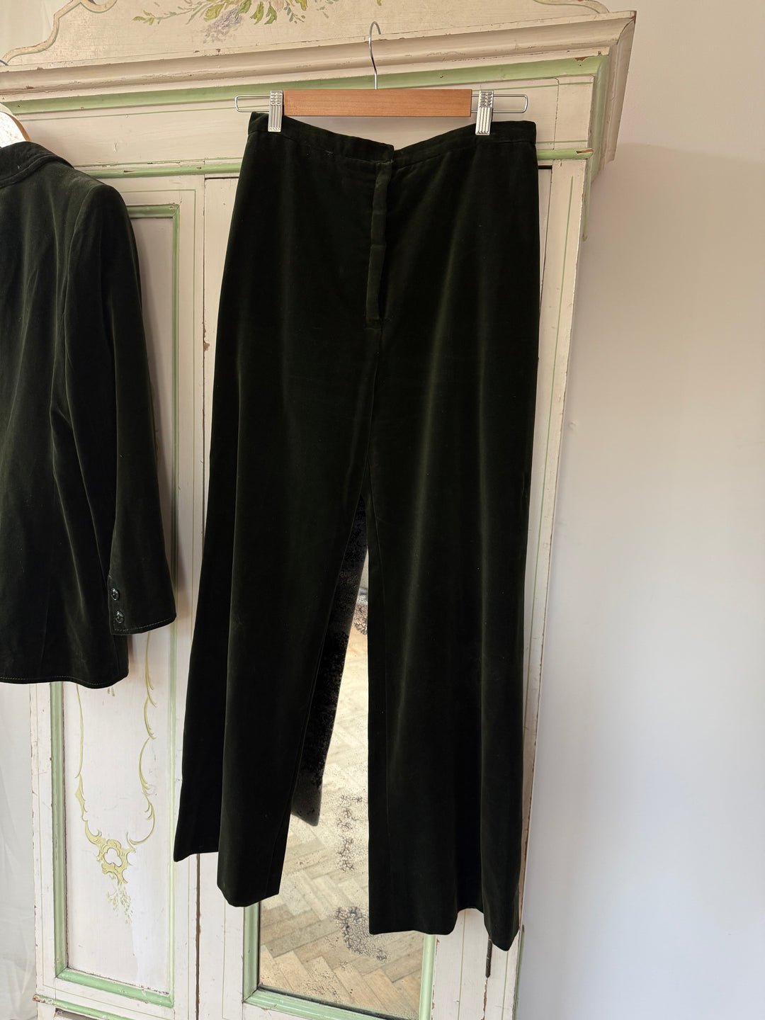 INSANE RARE 1970S FEMINELLA VELVET FLARED TROUSER SUIT