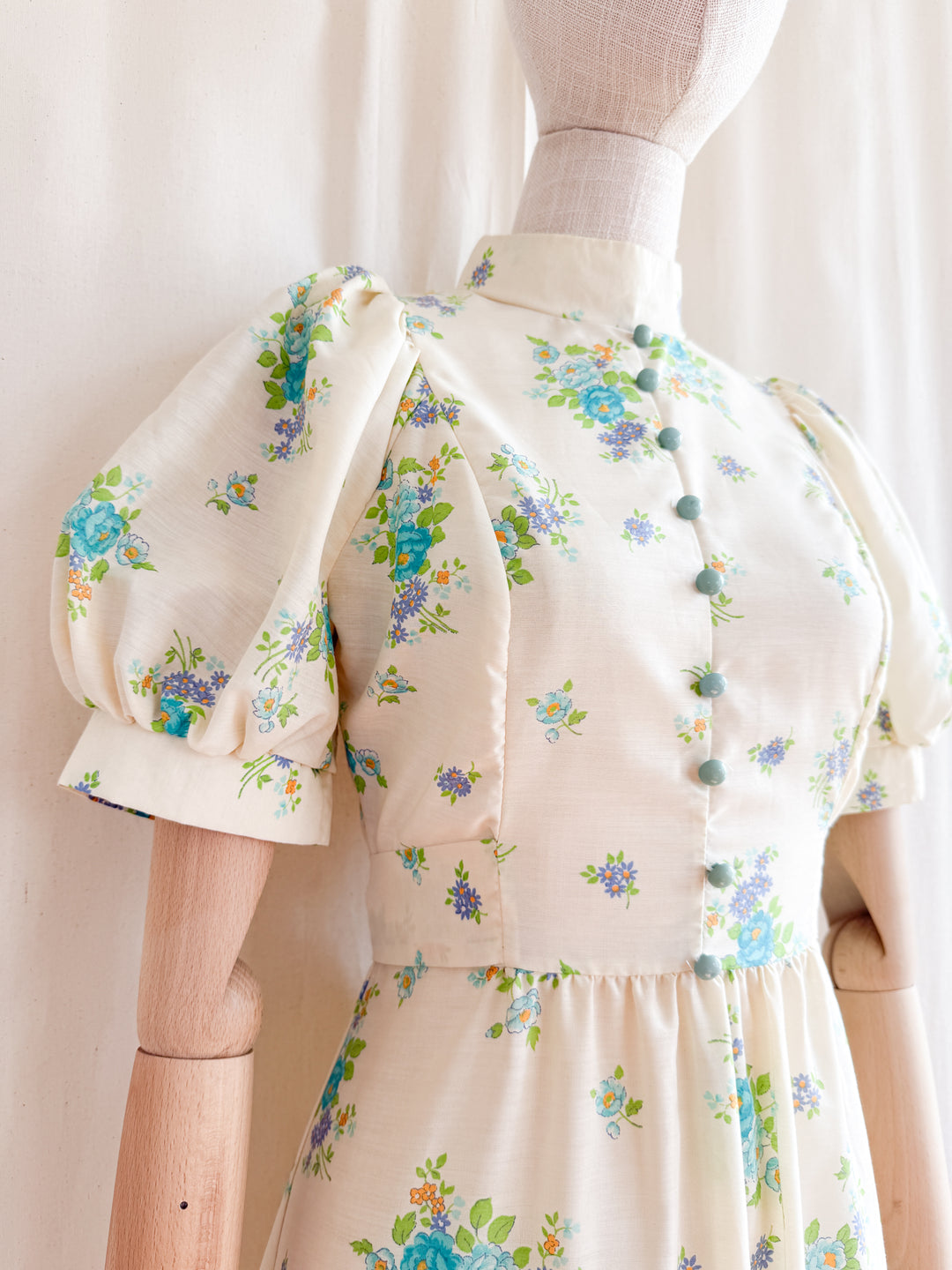 Gorgeous 70s Fine Cotton Puff Sleeve Floral Maxi Dress