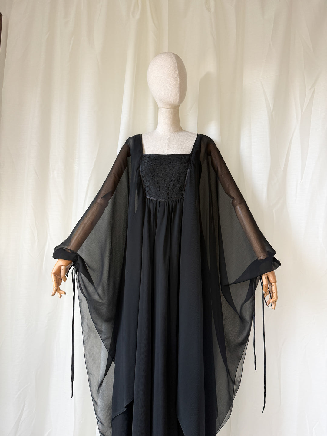 DIVINE RARE 1970S WALLIS CHIFFON KAFTAN MAXI DRESS