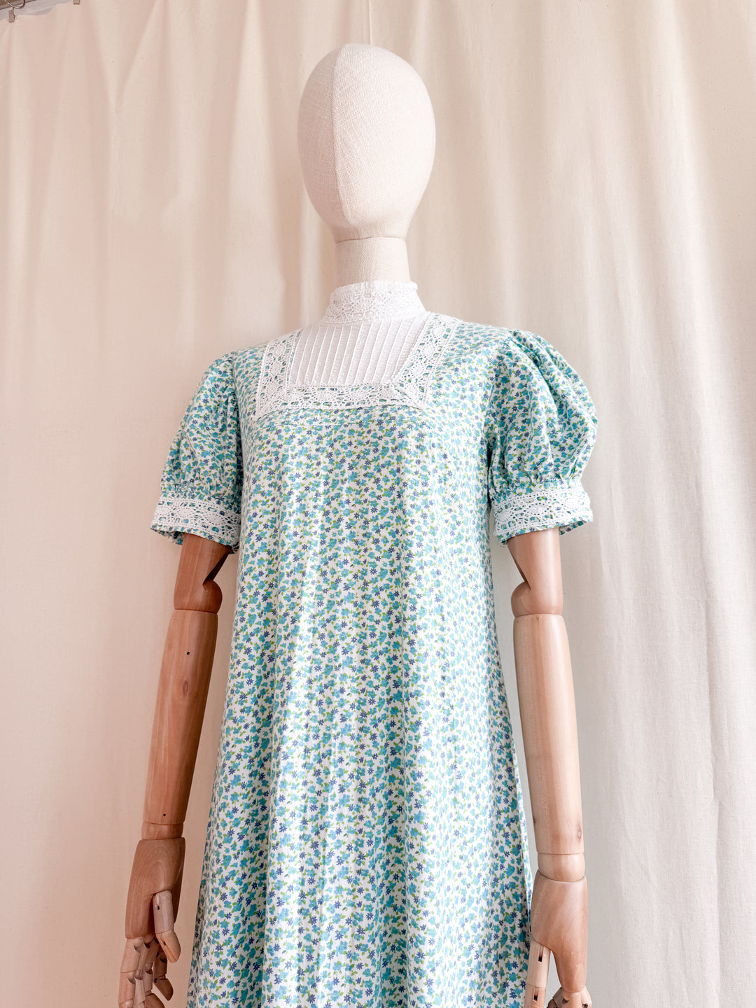 Insane 70s Floral Cotton Crochet Trim Smock Maxi Dress