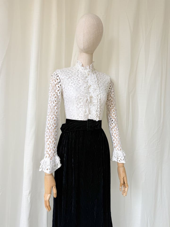 HAUNTING 1960S LACE AND VELVET GOTHIC MAXI DRESS