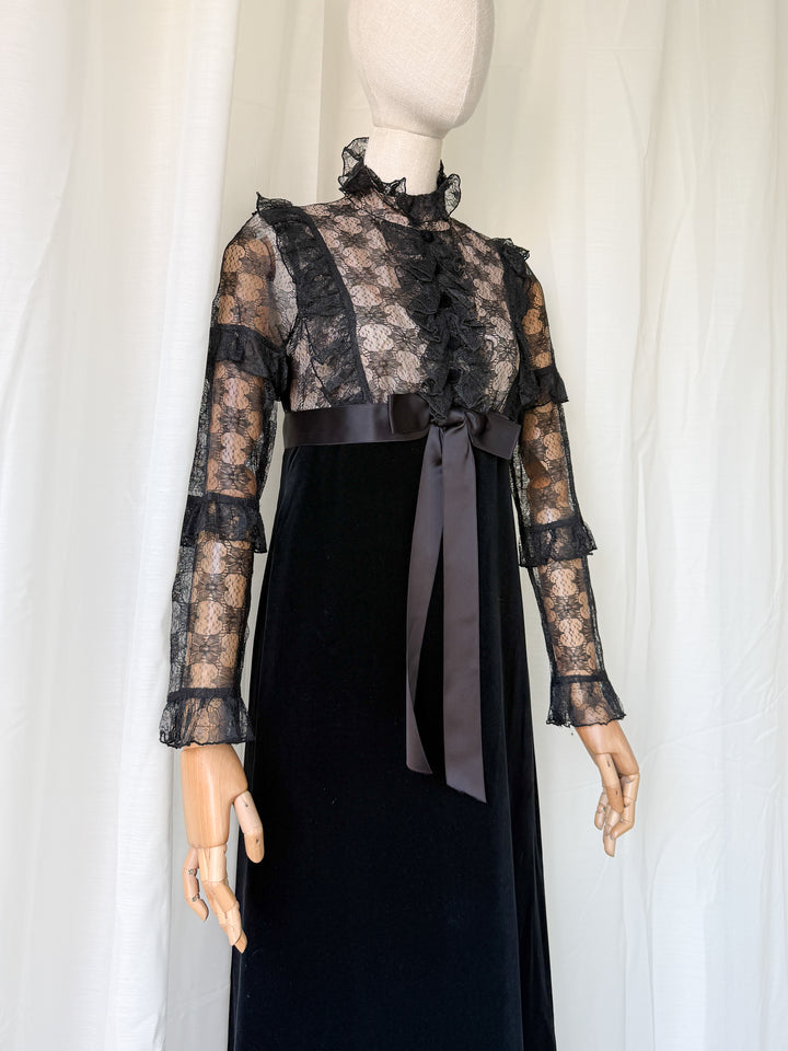HOLY GRAIL 1970S JEAN VARON VELVET AND LACE MAXI DRESS