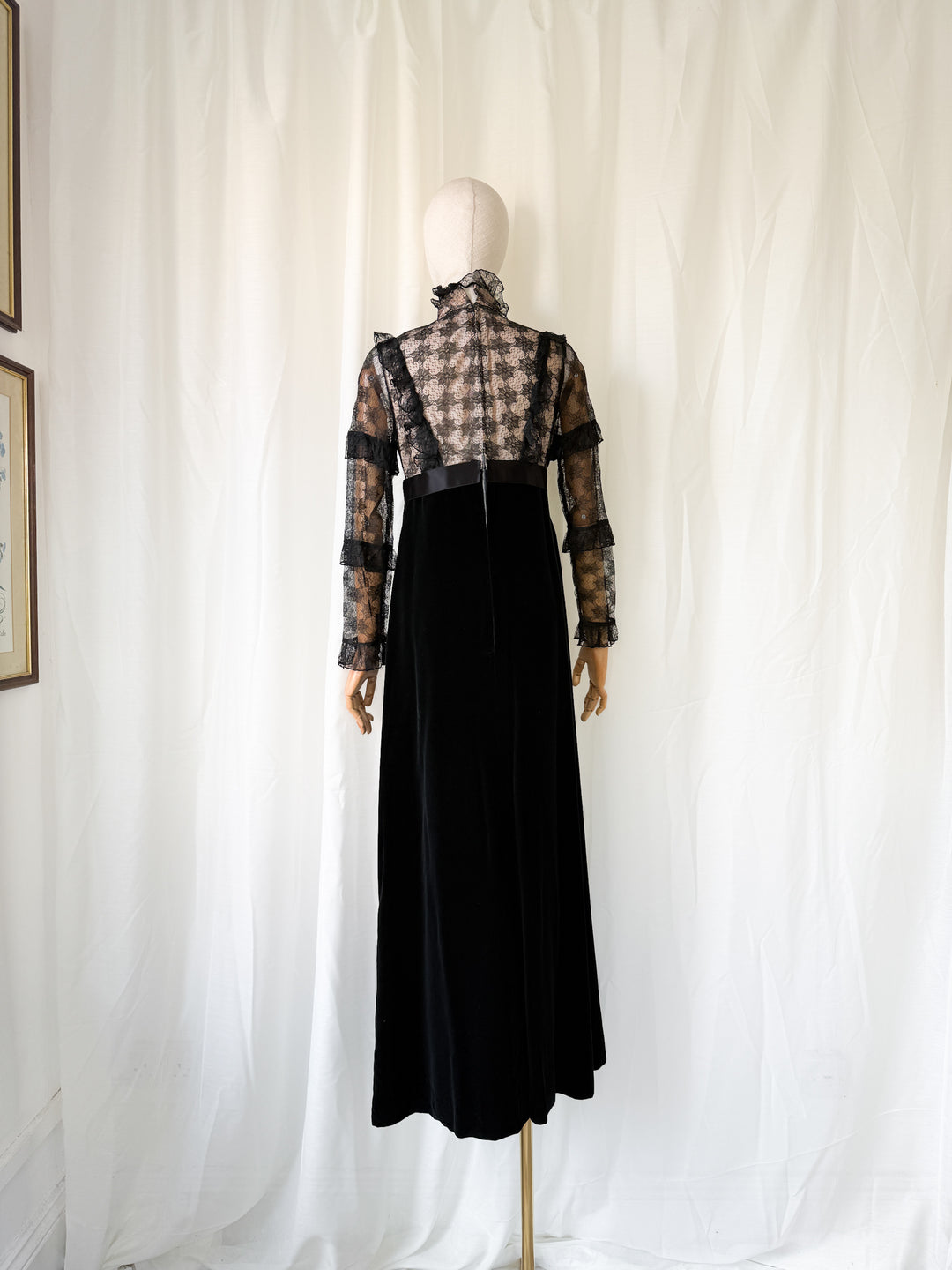 HOLY GRAIL 1970S JEAN VARON VELVET AND LACE MAXI DRESS