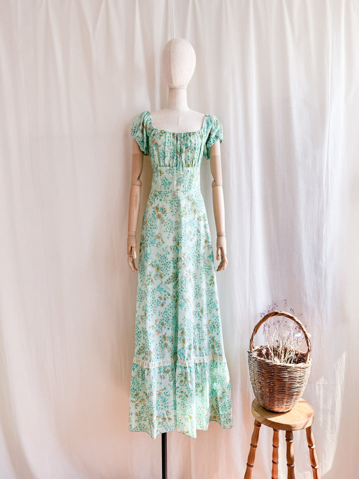 Breathtaking 70s Minty Hued Romantic Floral Maxi Dress