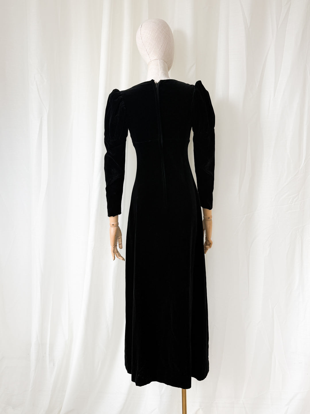 STUNNING 1960S JULIET SLEEVE BLACK VELVET MAXI DRESS