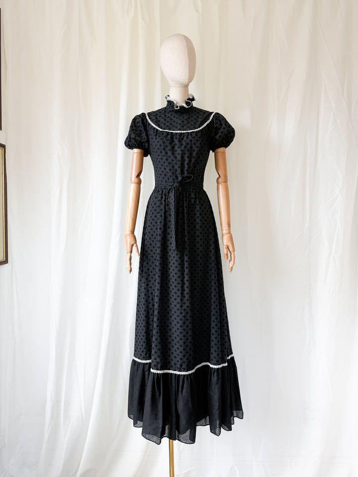 HAUNTING 1970S BLACK COTTON MAXI DRESS