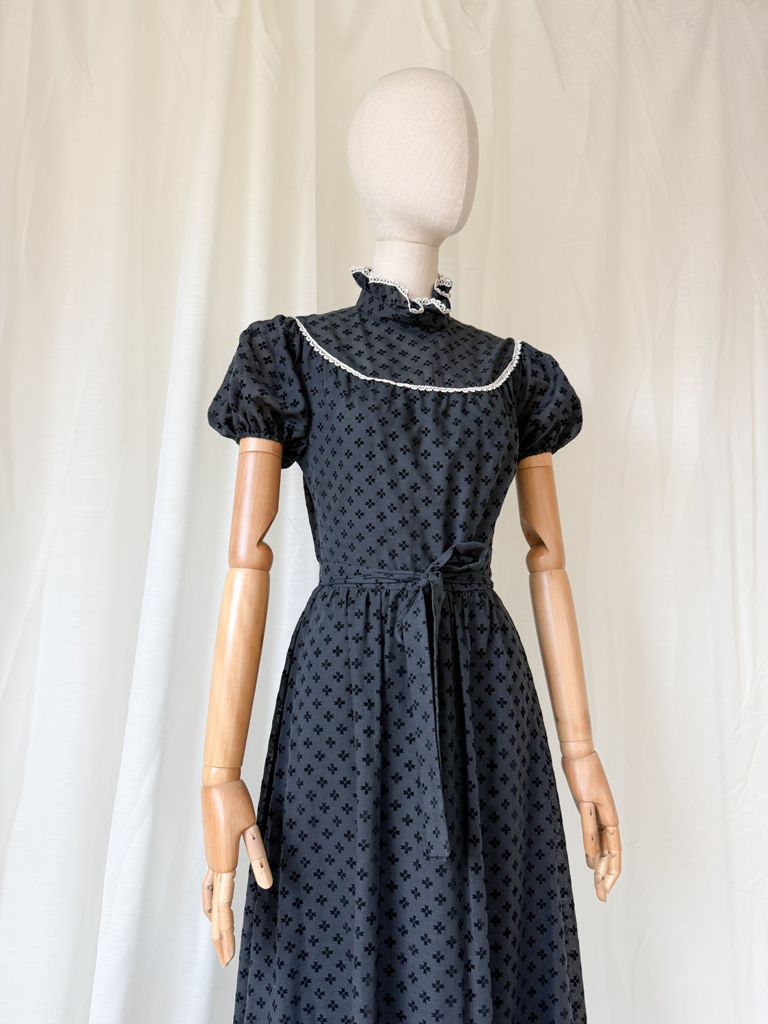 HAUNTING 1970S BLACK COTTON MAXI DRESS